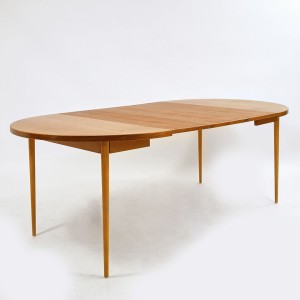 Ausziehbarer Teaktisch mit vier Auszugslängen | Möbel Zürich | Vintagemöbel