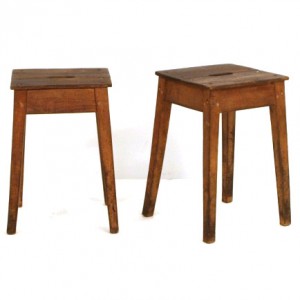 Holzhocker/Küchenschemeli | Möbel Zürich | Vintagemöbel