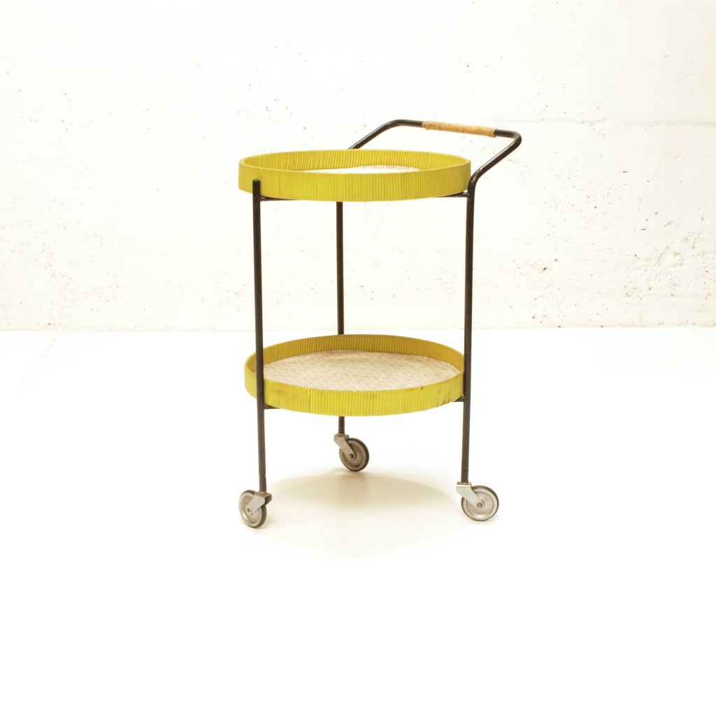 New year in zurich(画像あり) Servierwagen rund | Möbel Zürich | Vintagemöbel