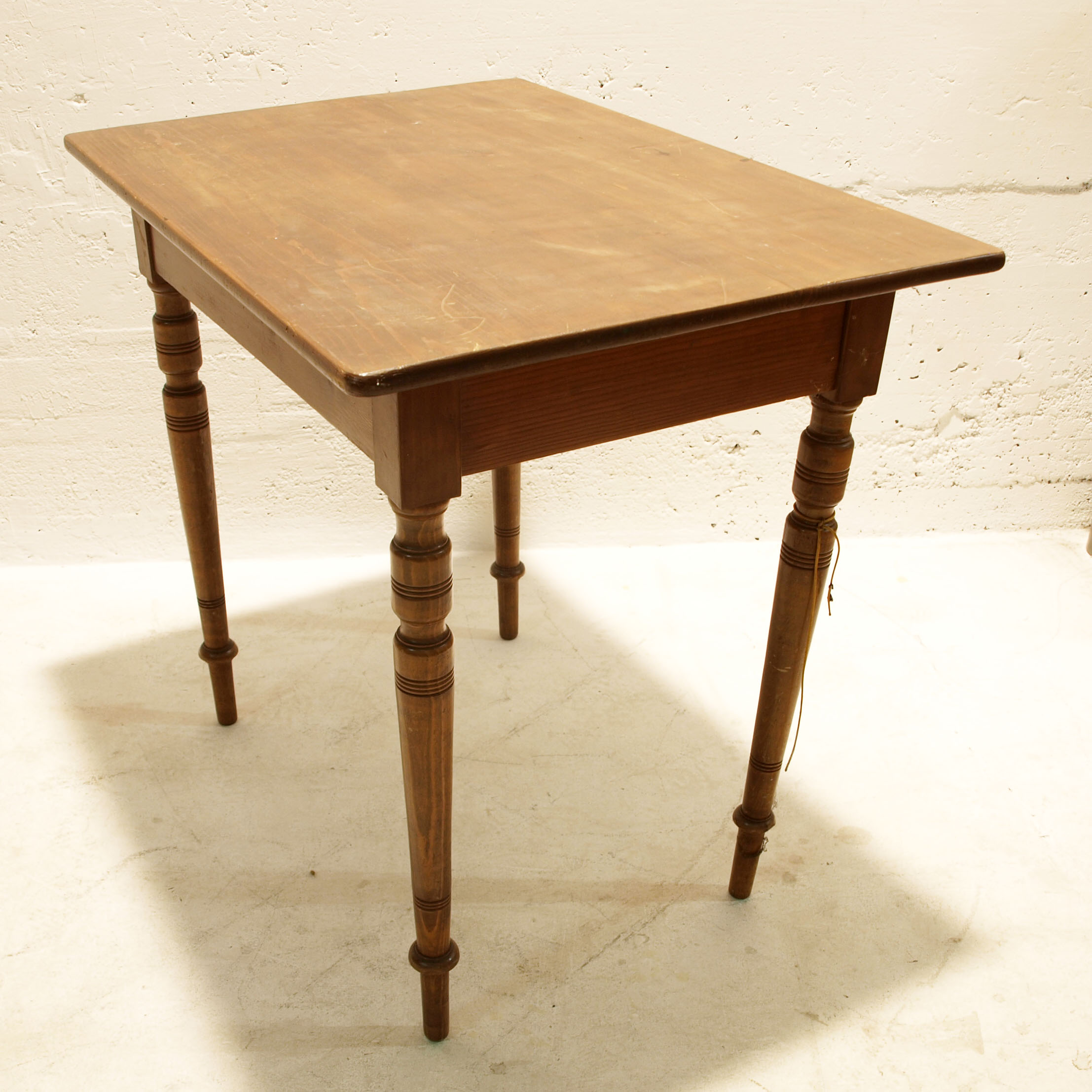 Ess- Küchentisch, Tanne gebeizt | Möbel Zürich | Vintagemöbel