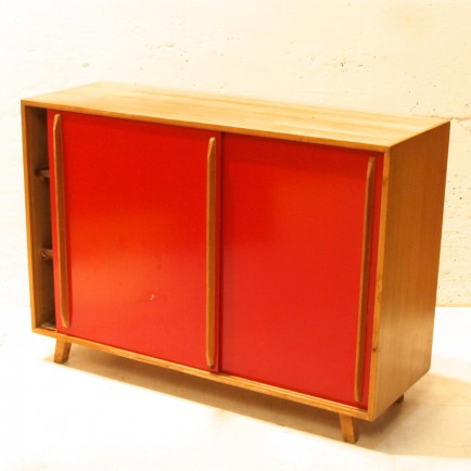Schiebe- Schuhschrank rot, komplett restauriert | Möbel Zürich