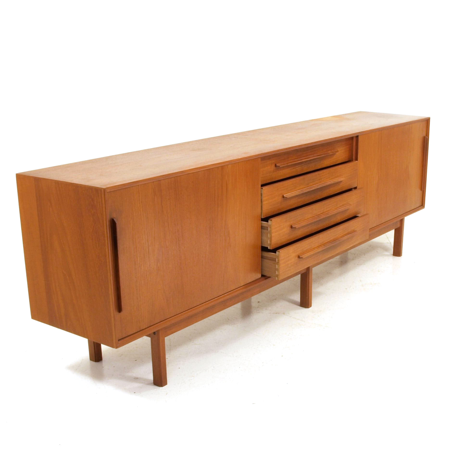 Langes Teak Sideboard Möbel Zürich Vintagemöbel