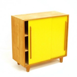 Schiebeschrank, geschliffen und lackiert | Möbel Zürich | Vintagemöbel