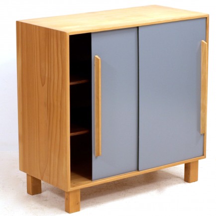 Schiebeschrank geschliffen und lackiert | Möbel Zürich | Vintagemöbel