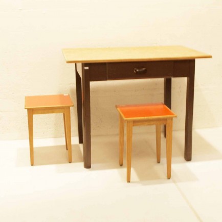 Küchenhocker orange, rot, Biedermeier | Möbel Zürich | Vintagemöbel