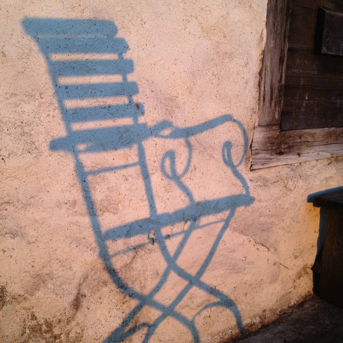 Antike Gartenmöbel, restauriert oder ab Platz und immer echt! | Möbel