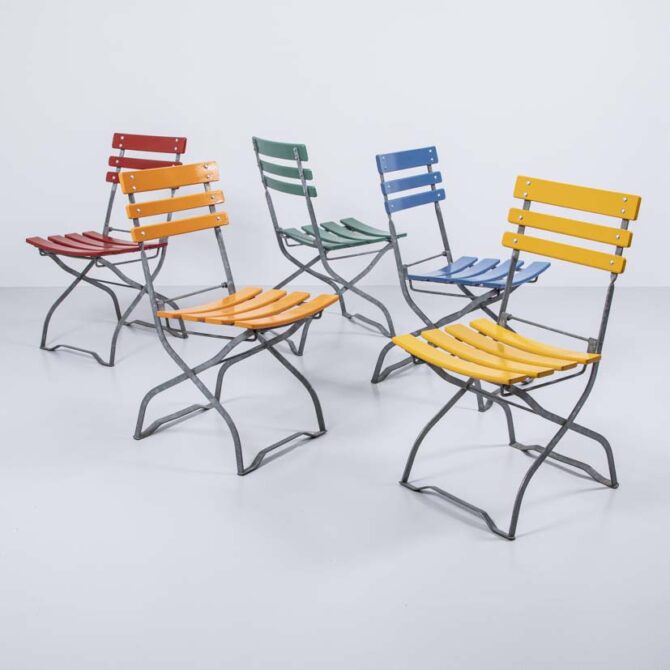 Diverse Gartenklappstühle, neu lackiert | Möbel Zürich | Vintagemöbel