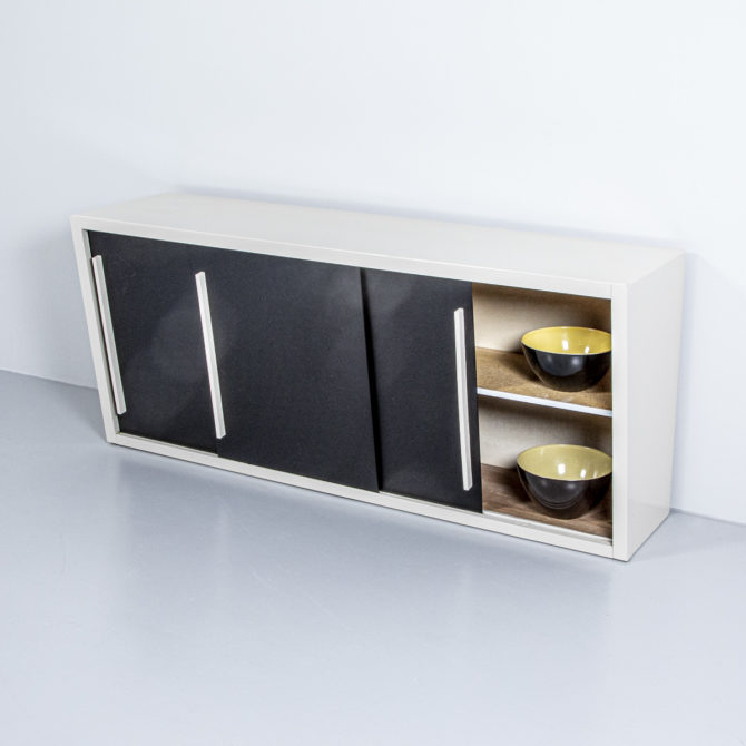 Küchen Oberschrank, restauriert | Möbel Zürich | Vintagemöbel