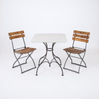 Quadratische Gartentische (24 Stk.) | Möbel Zürich | Vintagemöbel