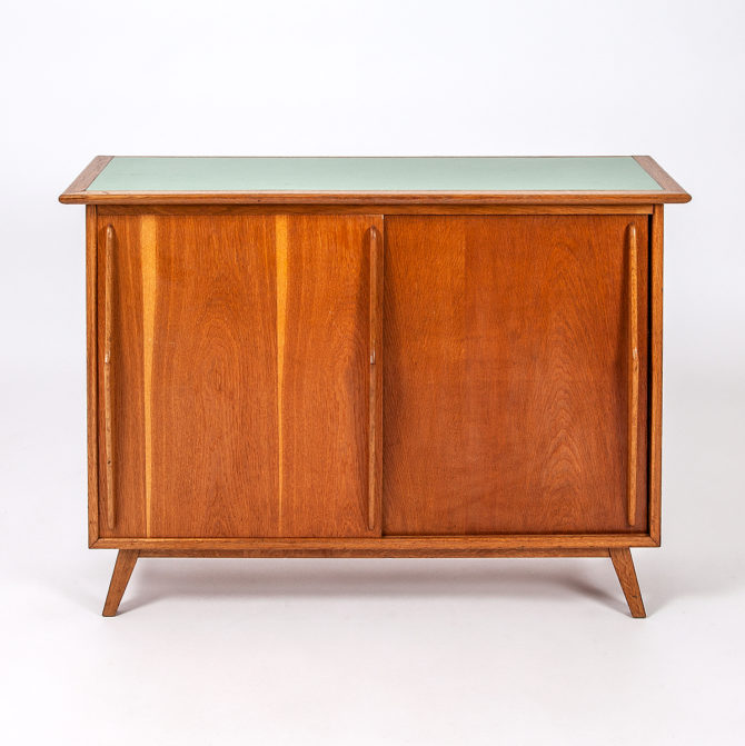 Schiebetürschrank aus Eichenholz | Möbel Zürich | Vintagemöbel