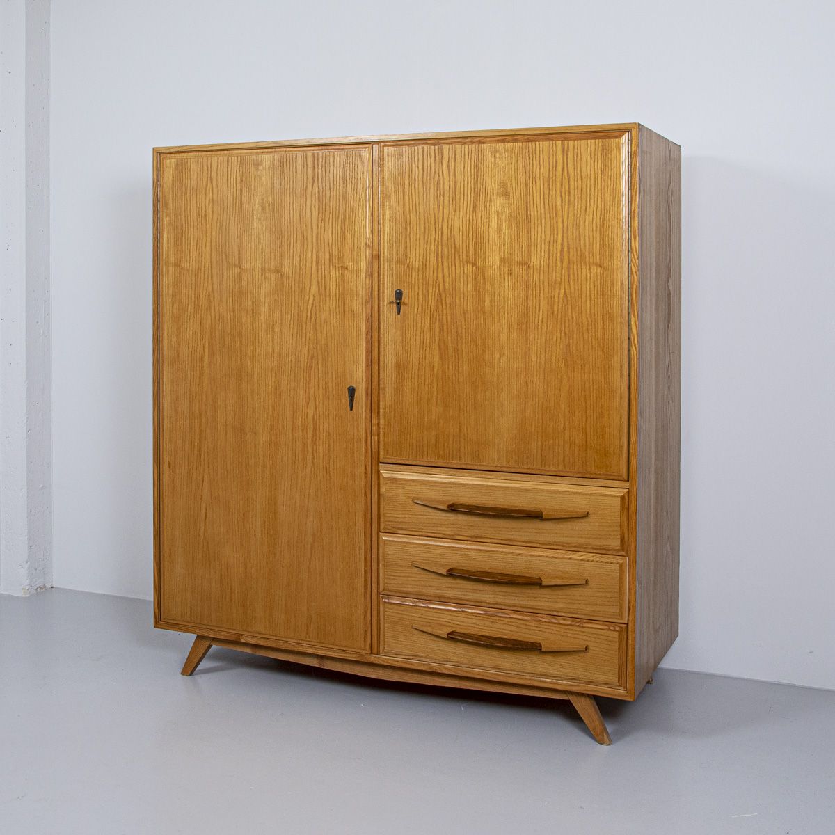 Corta Multiform Schrank - Möbel Zürich