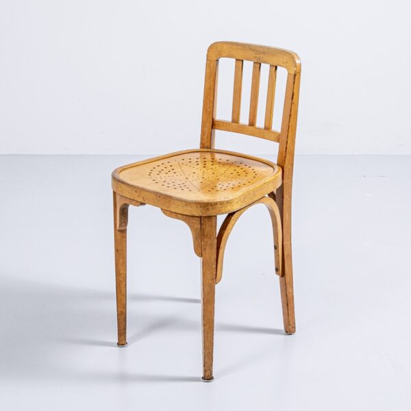 Horgen Glarus Stuhl mit Muster auf Sitzfläche Holzstuhl