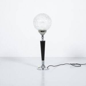 Artdeco Tischlampe mit Kugelglas Lampe