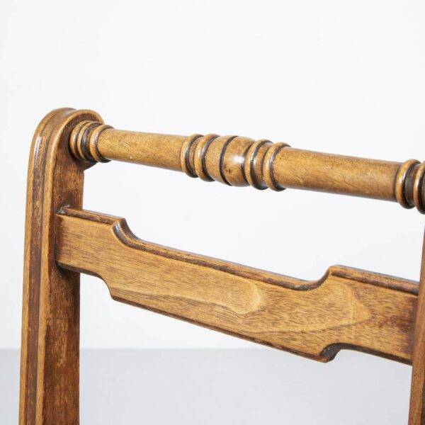 Biedermeierstuhl mit gedrechselten Beinen Holzstuhl