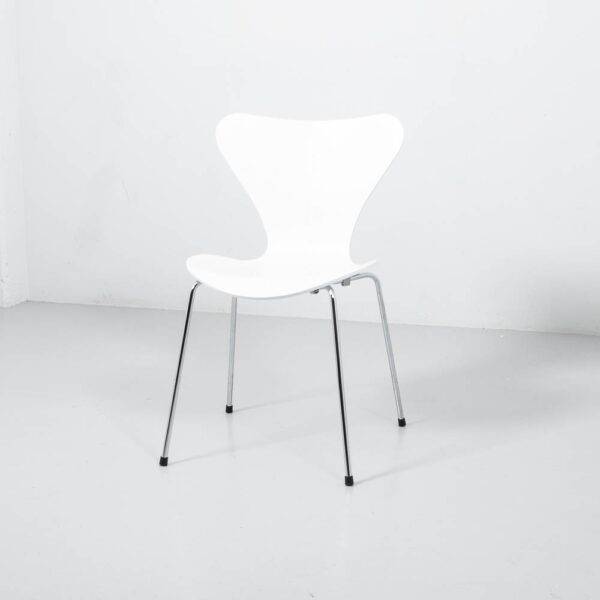 Weisser Serie 7 Stuhl von Fritz Hansen Designerstuhl