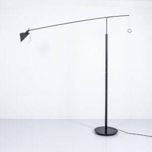 Nestore Terra Stehleuchte von Artemide Stehlampe