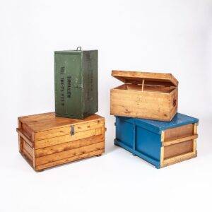 Diverse Holz- und Blechtruhen Kiste, Truhe