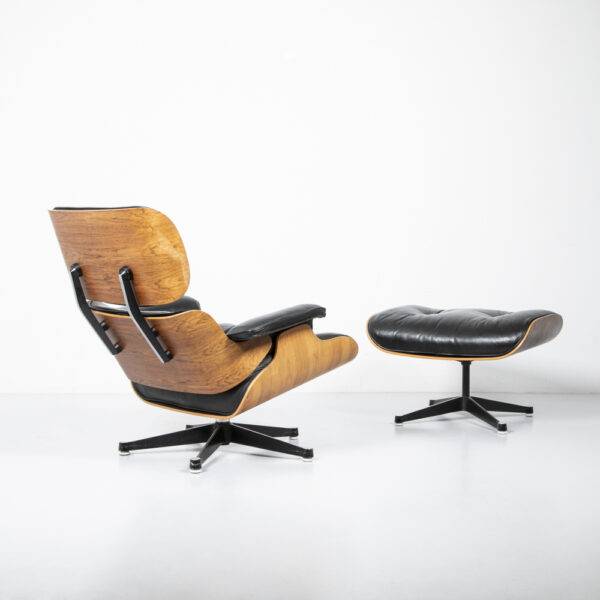 Eames Lounge Chair mit Ottoman Sessel