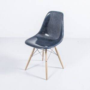 Eames Side Chair navy blue auf Fuss nach Wahl Designerstuhl