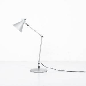 Snodo Tischleuchte von Belux Schreibtischlampe