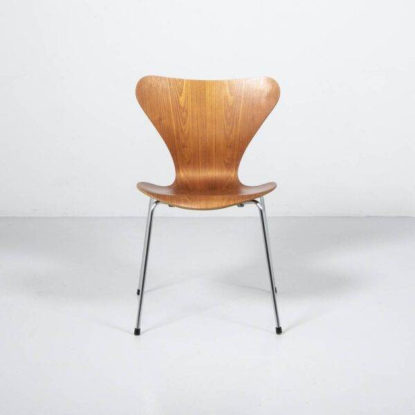 Serie 7 Stuhl in Teak von Arne Jacobsen Designerstuhl