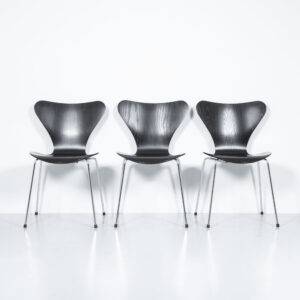 Schwarzer Serie 7 Stuhl Dänischer Stuhl