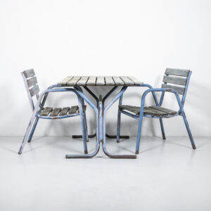 Gartentisch mit blauer Patina Gartentisch