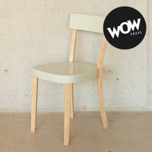 Beizenstuhl pastell WOW Props - Vintage Furniture Upcycling