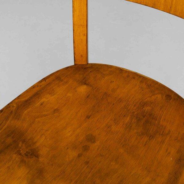 Stuhl Safran von Horgen Glarus Holzstuhl