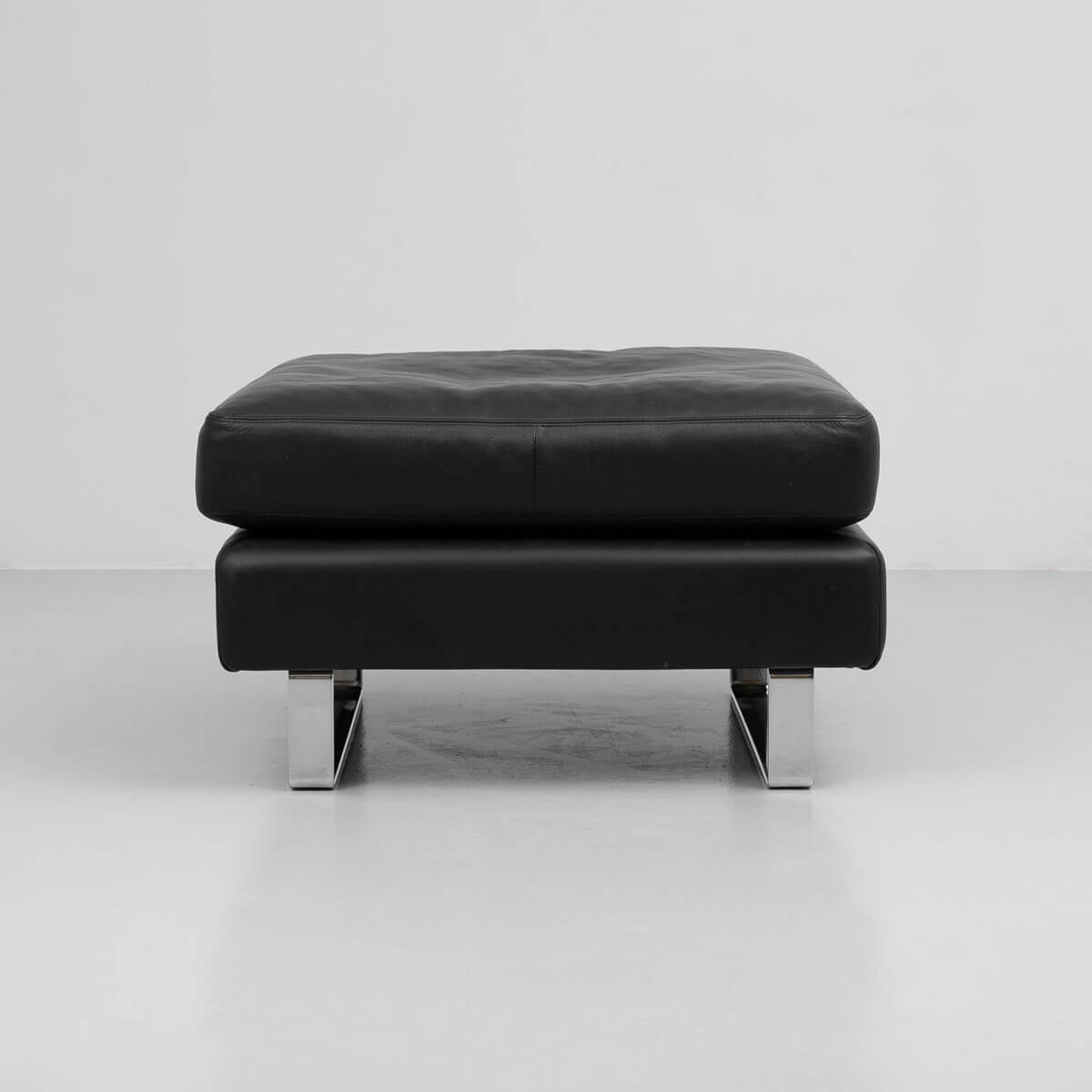 Cor Conseta Ottoman Hocker & Barhocker Cor Conseta Ottoman Hocker & Barhocker