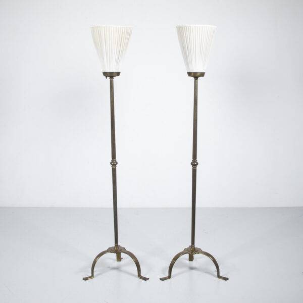 Stehlampe mit Messingfuss Stehlampe