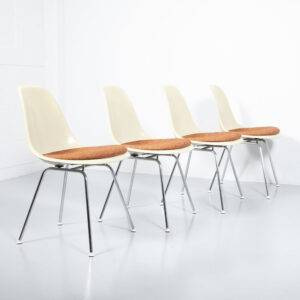 4er Set Sidechairs Eames Designerstuhl