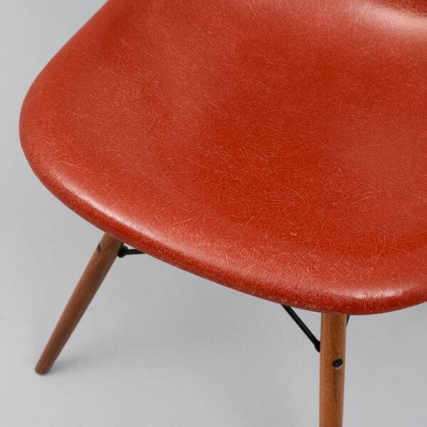 Eames Side Chair Rotorange Designerstuhl