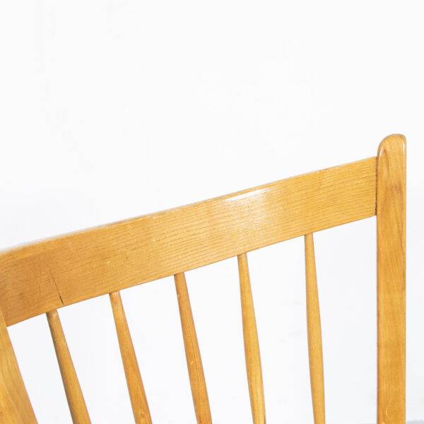 Eschenstuhl mit rotem Polster Gastronomie Möbel