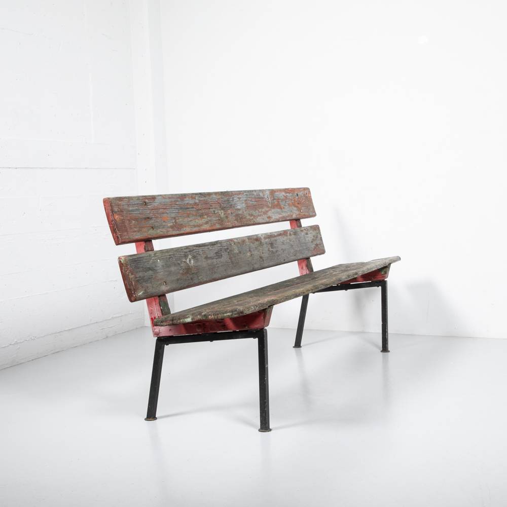 Gartenbank mit starker Patina Gartenbank Gartenbank mit starker Patina Gartenbank