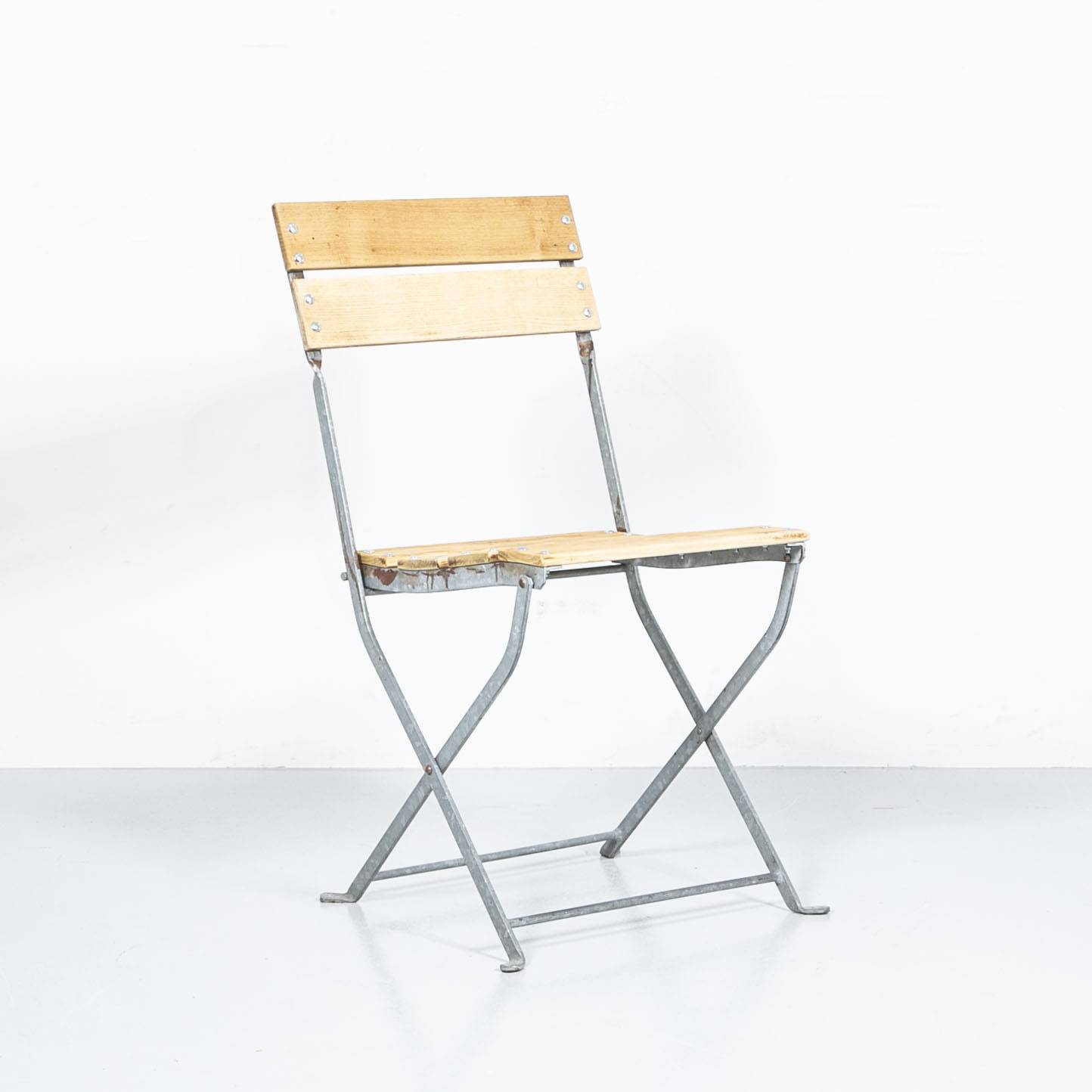 Klappstuhl mit massiven Holzlatten Gartenstuhl Klappstuhl mit massiven Holzlatten Gartenstuhl