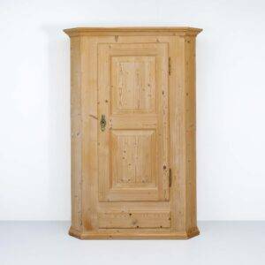 Kleiderschrank aus Tanne Kleiderschrank