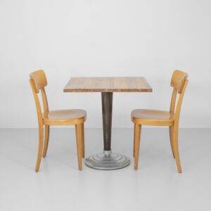 Bistrotisch Nussbaum 70 x 70 cm inkl. Fuss Tischplatte