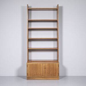 Nussbaum Standregal mit Kommode Standregal Nussbaum Standregal mit Kommode Standregal