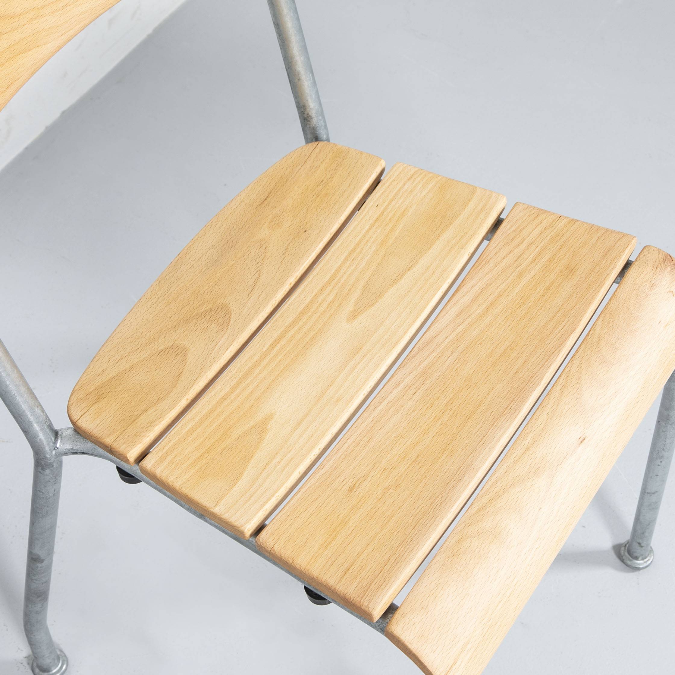 Stella Stapelstuhl mit verzinktem Gestell Klappstuhl & Stapelstuhl Stella Stapelstuhl mit verzinktem Gestell Klappstuhl & Stapelstuhl