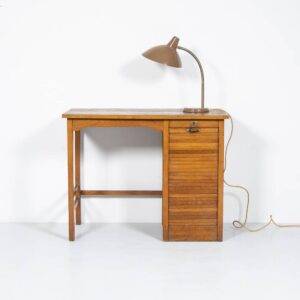 Schreibtisch mit Lateralkorpus Bürotisch