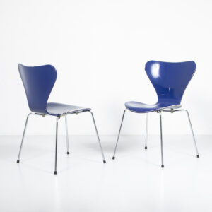 Blauer Serie 7 Stuhl von Fritz Hansen Designerstuhl Blauer Serie 7 Stuhl von Fritz Hansen Designerstuhl