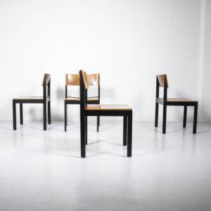 Breiter Holzstuhl von Horgen Glarus (nur im 4er Set) Holzstuhl