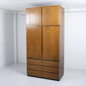 Nussbaum Kleiderschrank von Zingg Lamprecht Kleiderschrank