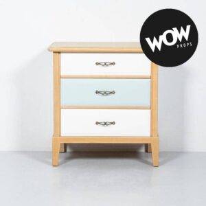 Nachttisch aus Holz mit drei Schubladen Kommode