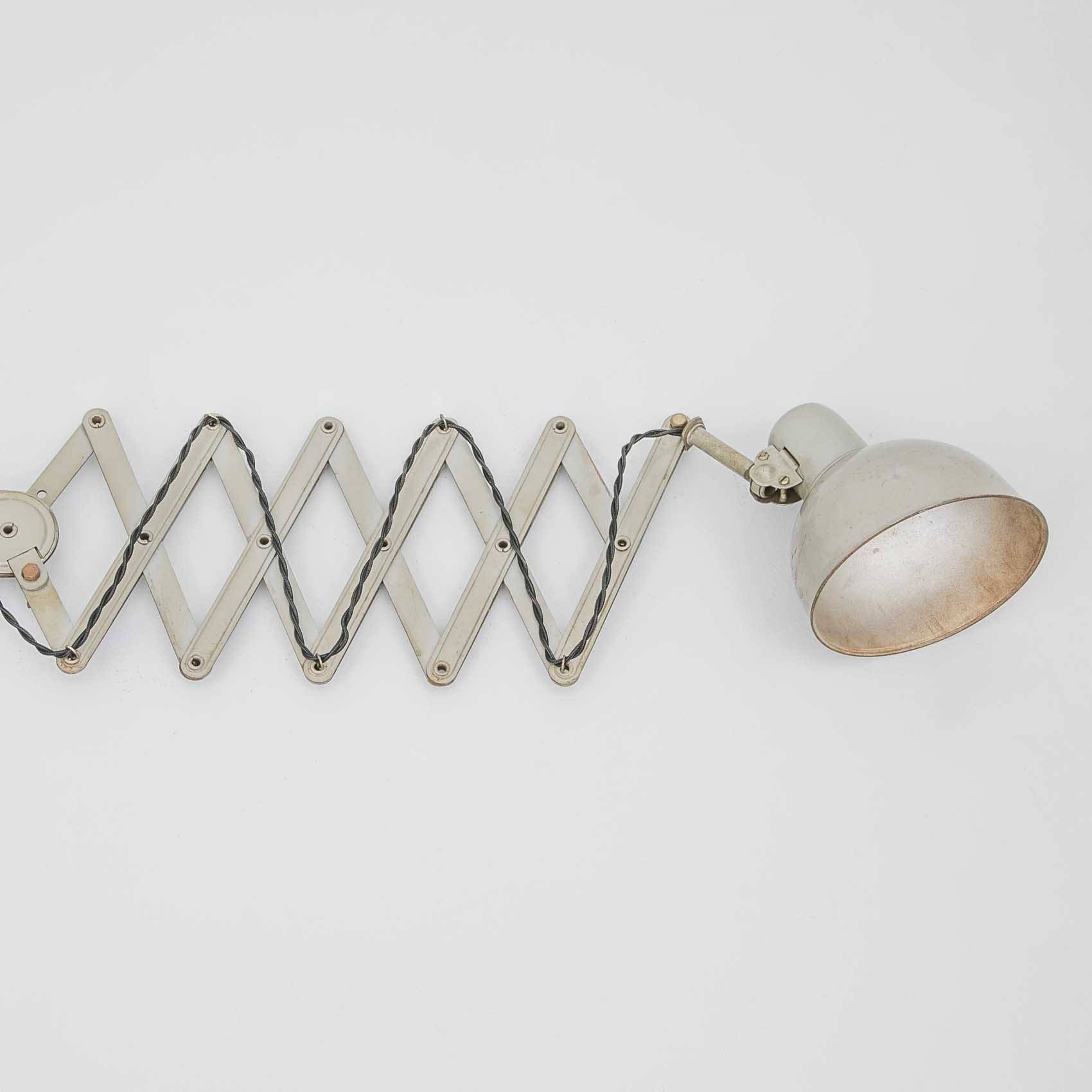 Graue Scherenlampe zur Wandmontage Wandlampe Graue Scherenlampe zur Wandmontage Wandlampe