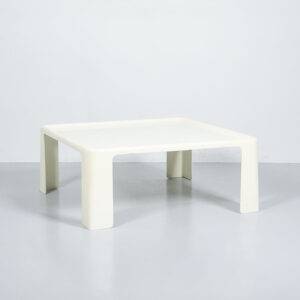 Amanta Couchtisch von Mario Bellini Couchtisch