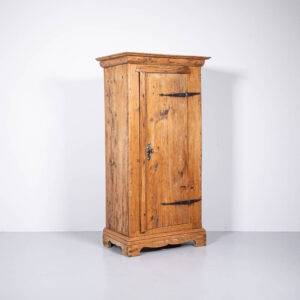 Antiker Bauernschrank Kleiderschrank