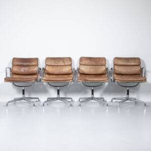 Eames EA 208 Konferenzstuhl Armlehnstuhl