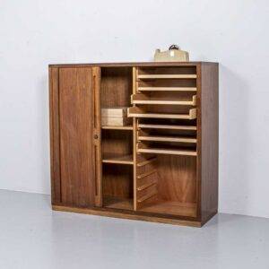 Nussbaum Lateralschrank von Büro Fürrer Büroschrank